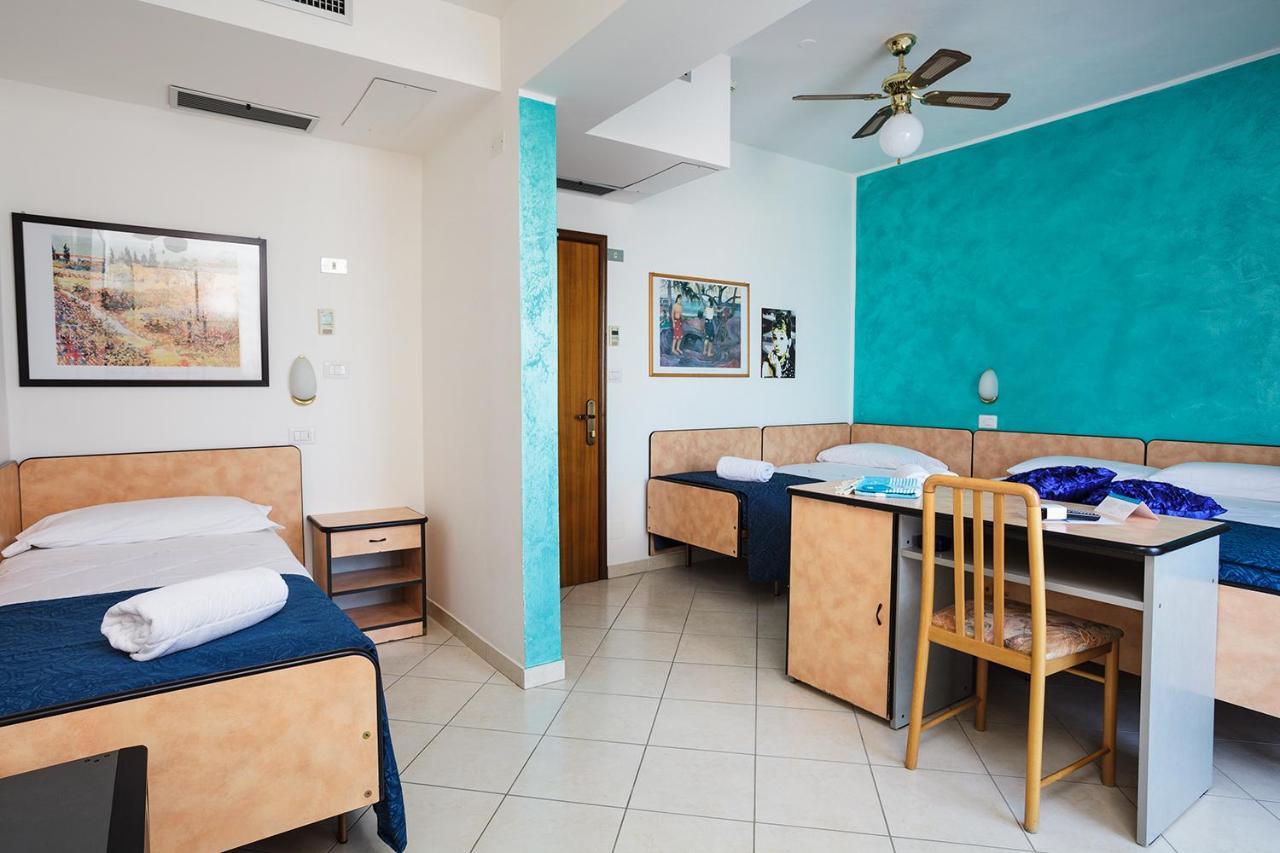 רימיני Hotel Albatros מראה חיצוני תמונה