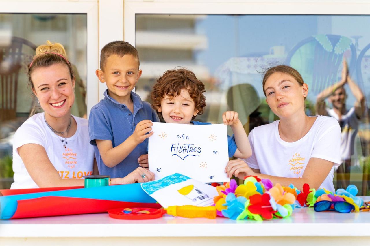 רימיני Hotel Albatros מראה חיצוני תמונה