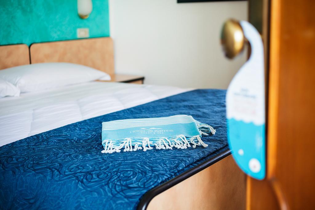 רימיני Hotel Albatros מראה חיצוני תמונה