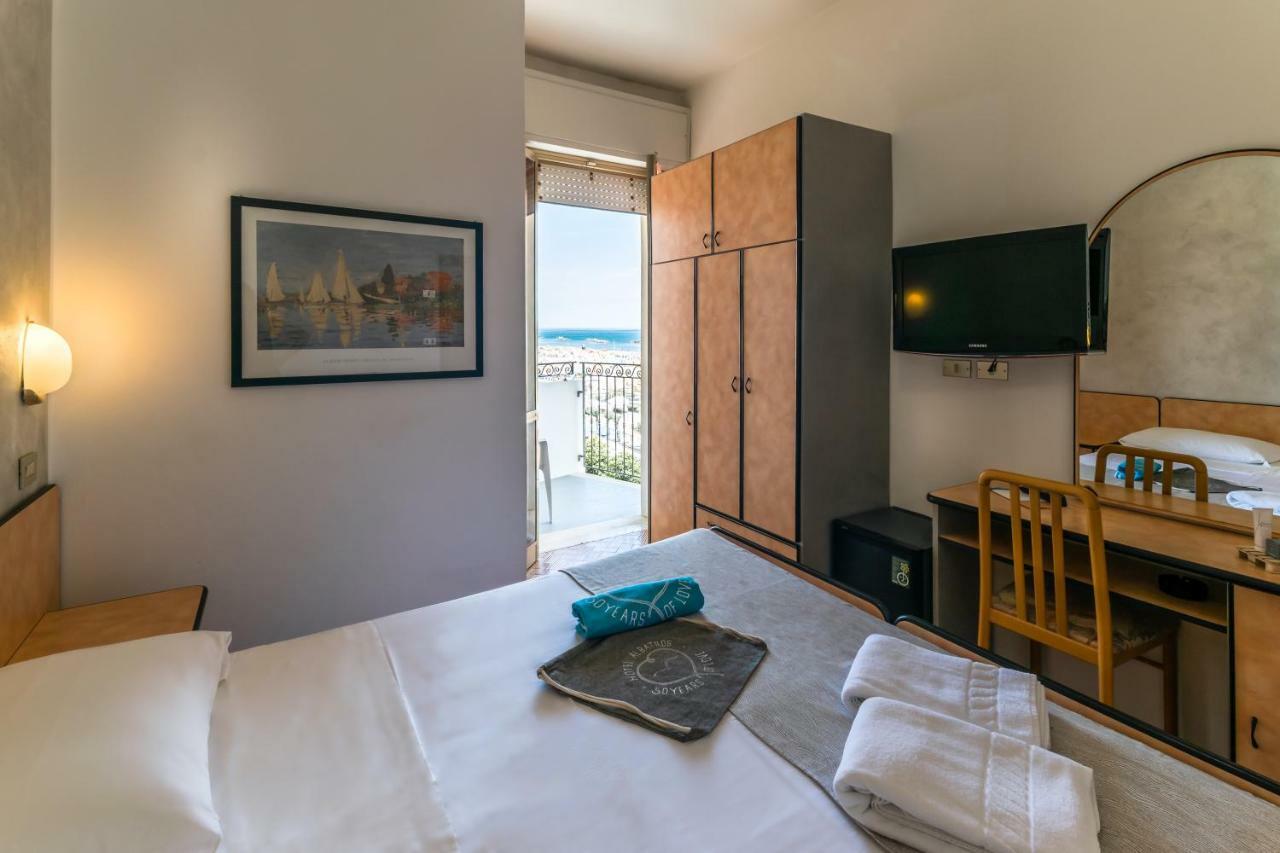 רימיני Hotel Albatros מראה חיצוני תמונה
